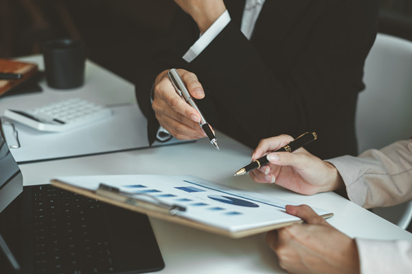 現代集團管控：跨層次，跨地域，跨產業(yè)的視角