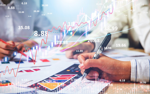 在快速變化的市場環(huán)境中，如何調(diào)整薪酬策略？