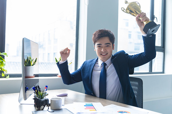 合理控制薪酬成本，提高企業(yè)利潤(rùn)與員工福利水平