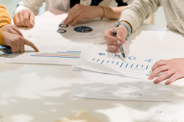 企業(yè)預算編制：目標設定，策略規(guī)劃與實施