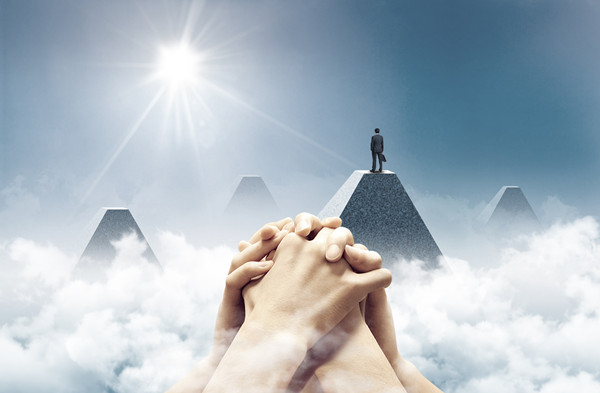 年度轉(zhuǎn)型升級計劃：轉(zhuǎn)型升級，提質(zhì)增效