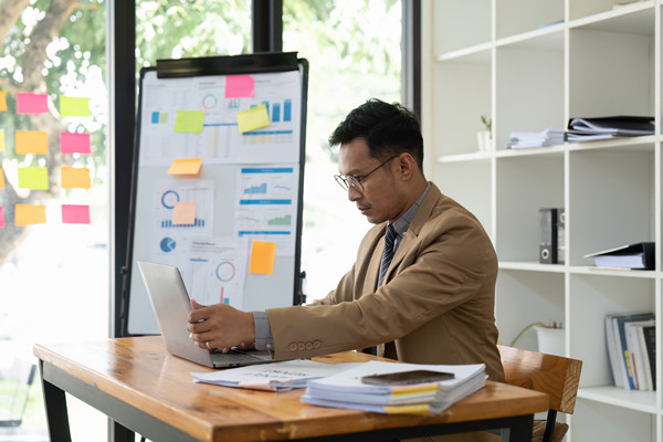 端到端供應(yīng)鏈：實現(xiàn)全程管控，提升整體效益