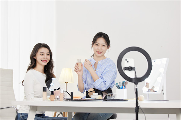 品牌數(shù)字化：借助數(shù)字技術(shù)，創(chuàng)新品牌營銷模式