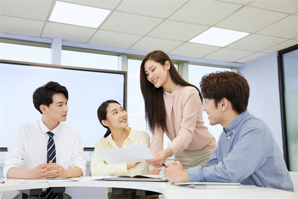 員工溝通與協(xié)調(diào)：提升團(tuán)隊協(xié)作效率的關(guān)鍵