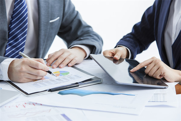 關(guān)鍵績(jī)效指標(biāo)（KPI）：明確目標(biāo)，跟蹤進(jìn)展