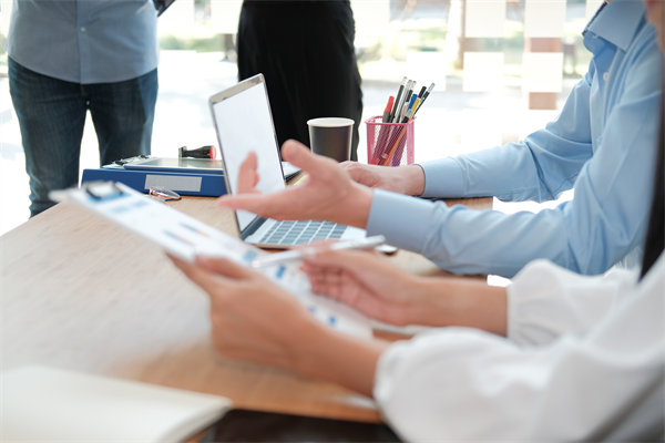 深化績(jī)效數(shù)據(jù)分析，優(yōu)化企業(yè)決策與資源配置