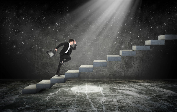 績效反饋助力成長，促進(jìn)員工與企業(yè)共進(jìn)步