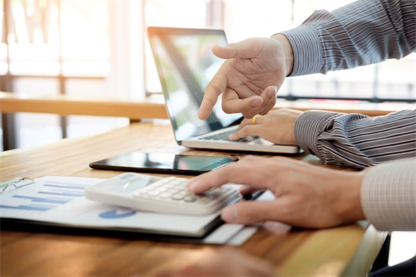 協(xié)同內(nèi)外力量，執(zhí)行經(jīng)營(yíng)計(jì)劃，共創(chuàng)企業(yè)美好明天