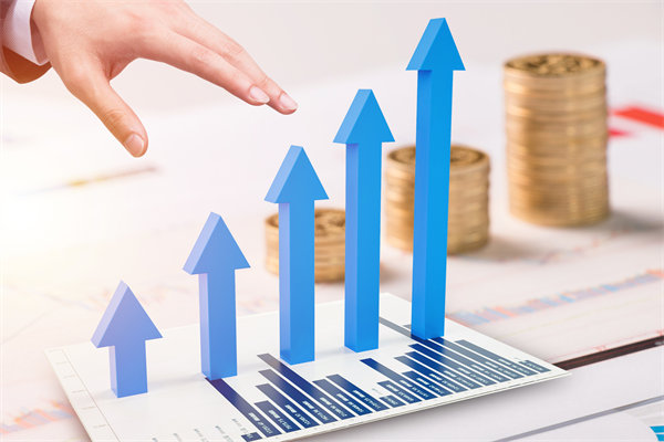 企業(yè)的戰(zhàn)略是精心設(shè)計的，還是臨機(jī)應(yīng)變的？