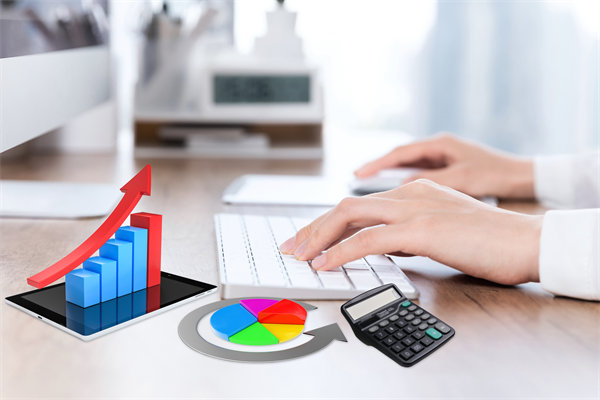 行業(yè)變革下，薪酬調(diào)整策略如何緊跟市場步伐？