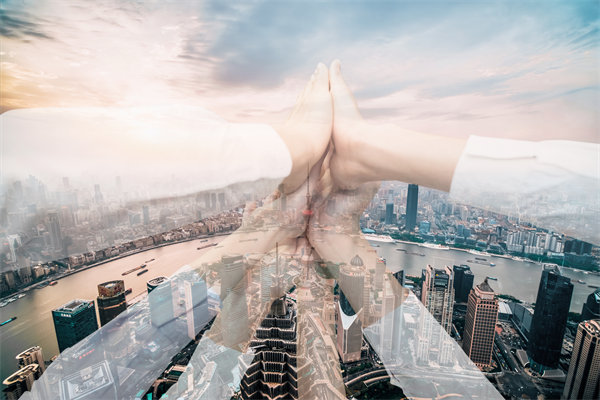 如何制定符合企業(yè)戰(zhàn)略目標(biāo)的組織發(fā)展路徑？