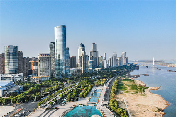 南昌管理咨詢機構如何精準把脈企業(yè)，定制解決方案？