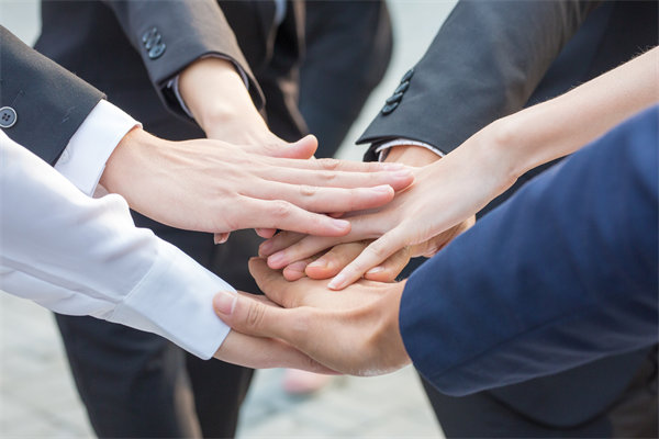 如何平衡員工工作與生活的界限，增強工作滿意度？