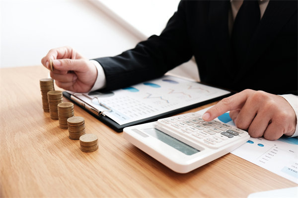 國際化企業(yè)如何跨地域制定公平合理的薪酬標準？