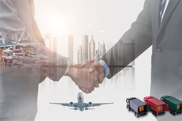 在全球化背景下，企業(yè)如何制定跨國戰(zhàn)略規(guī)劃？