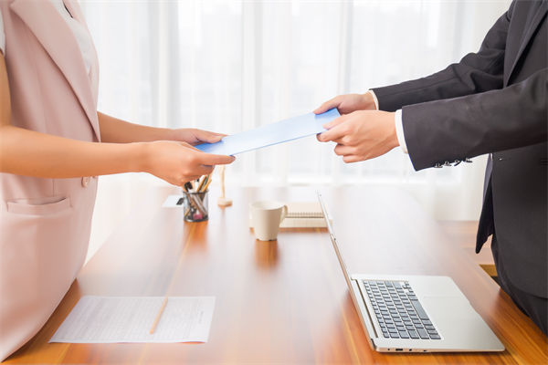 招聘過(guò)程中，如何平衡能力與潛力，篩選最佳候選人？