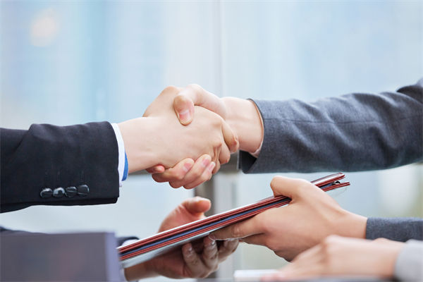 女子漏接電話被市監(jiān)所工作人員辱罵，人力資源管理有何感悟？