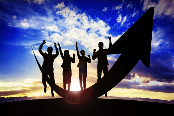 哪些關鍵績效指標能準確反映年度經營計劃的成效？