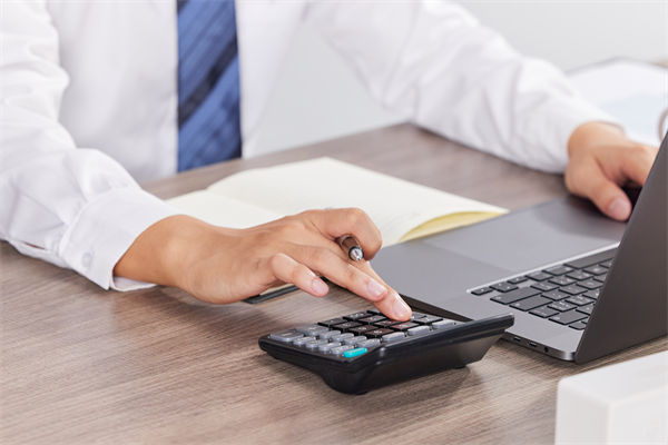 企業(yè)預(yù)算管理，如何精準(zhǔn)預(yù)測并有效應(yīng)對(duì)市場變化？