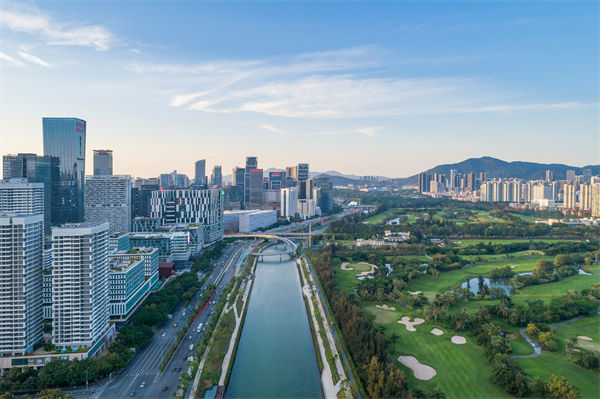 深圳精益生產(chǎn)咨詢公司如何幫助企業(yè)實現(xiàn)生產(chǎn)流程優(yōu)化？