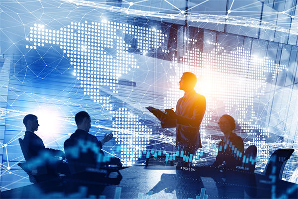 面對(duì)市場(chǎng)快速變化，組織規(guī)劃如何保持靈活性與前瞻性？