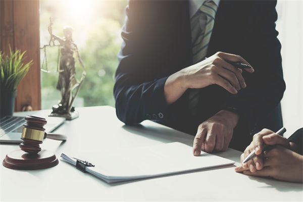 勞動(dòng)關(guān)系管理中，如何避免糾紛，構(gòu)建和諧環(huán)境？