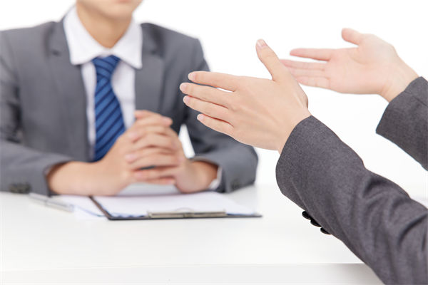 揭秘！看看企業(yè)高級(jí)HR是如何玩轉(zhuǎn)人才爭(zhēng)奪大戰(zhàn)的？