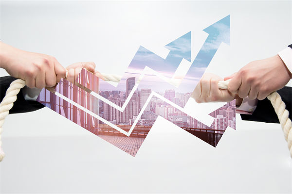 競(jìng)爭(zhēng)對(duì)手策略多變，企業(yè)戰(zhàn)略管理如何調(diào)整以應(yīng)對(duì)挑戰(zhàn)？