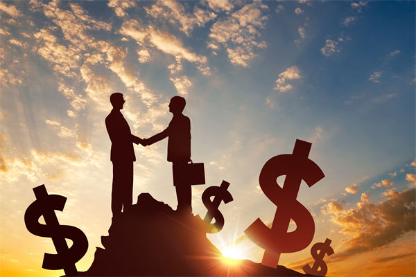 競(jìng)爭(zhēng)對(duì)手策略多變，企業(yè)戰(zhàn)略管理如何調(diào)整以應(yīng)對(duì)挑戰(zhàn)？