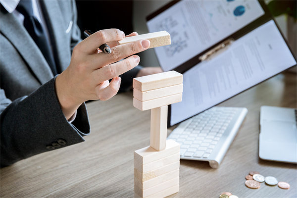 如何通過預算管理，加強企業(yè)的風險預警與防范能力？