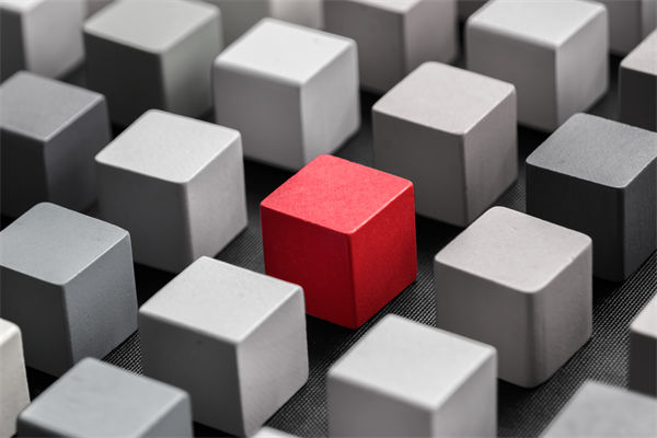 如何在競(jìng)爭(zhēng)激烈的市場(chǎng)中保持品牌差異化優(yōu)勢(shì)？