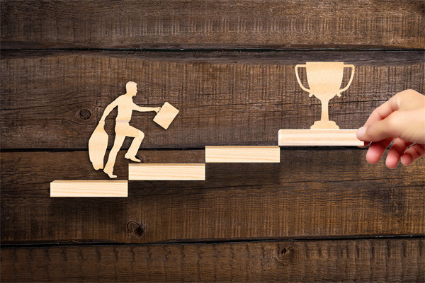 內(nèi)部人才儲備不足，關(guān)鍵崗位青黃不接，人力資源如何應(yīng)對？