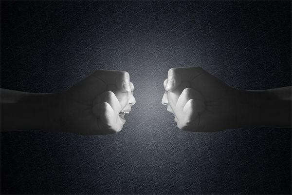 內(nèi)部矛盾重重，管理咨詢?nèi)绾沃χ亟ê椭C高效組織？