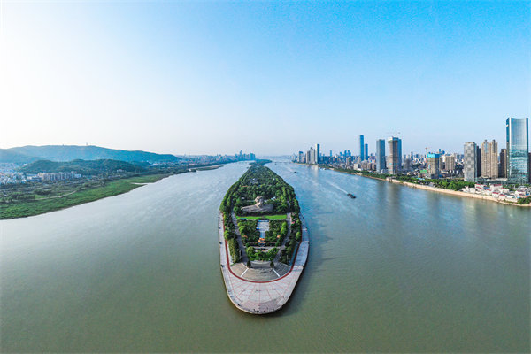 長沙戰(zhàn)略咨詢公司如何幫傳統(tǒng)企業(yè)突破發(fā)展瓶頸實現(xiàn)轉(zhuǎn)型？