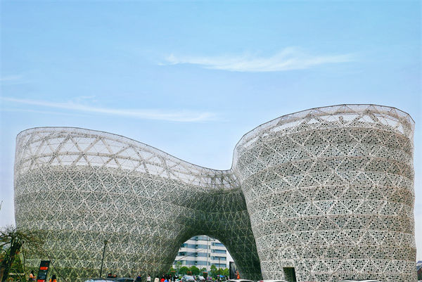 企業(yè)發(fā)展遇瓶頸，株洲戰(zhàn)略咨詢公司如何助力突破困局、重塑輝煌？