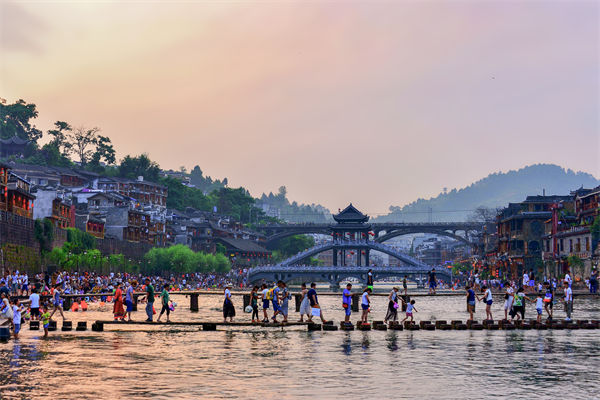 出行熱、消費(fèi)旺、體驗(yàn)新，品牌營(yíng)銷如何在假期發(fā)力？