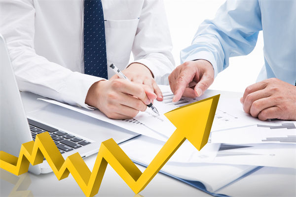 員工培訓無效、成長慢，人力資源管理怎樣定制高效方案？