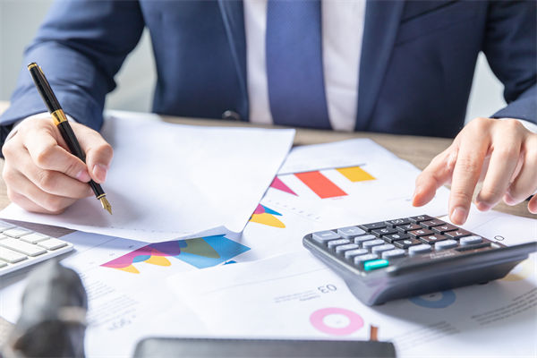 預(yù)算總超支卻無(wú)對(duì)策，企業(yè)預(yù)算管理如何精準(zhǔn)控成本？