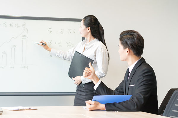 薪酬績(jī)效總難平衡，怎樣調(diào)整才能既控成本又激勵(lì)員工？