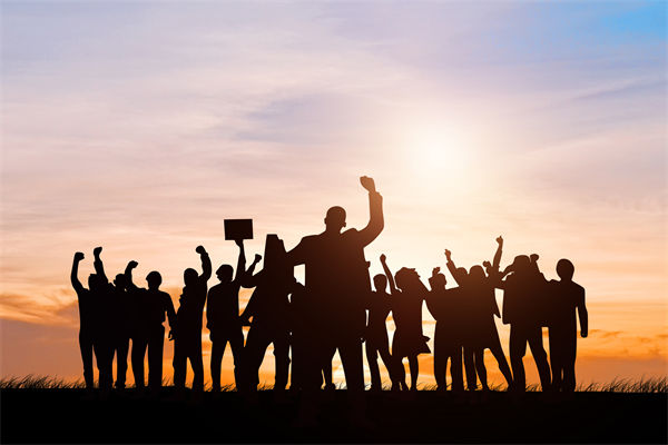 企業(yè)文化分析：今天禁止加班，日本開始反內(nèi)卷實(shí)驗(yàn)