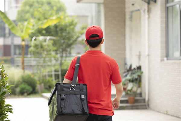 薪酬咨詢分析：公職人員兼職送外賣，紀委回應來了