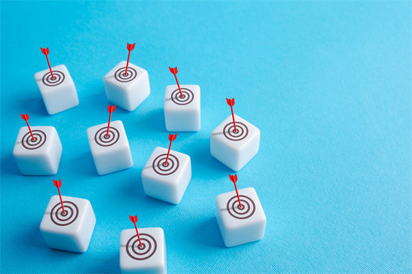 白酒遇冷，集體“降度”，關(guān)聯(lián)企業(yè)有何營(yíng)銷啟示？