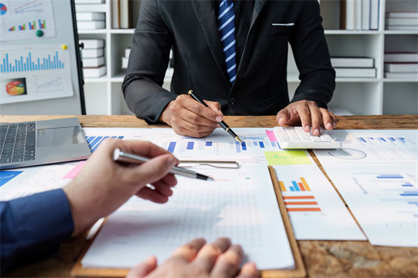 效能提升乏力，數(shù)智化咨詢怎樣協(xié)助找到破局支點？