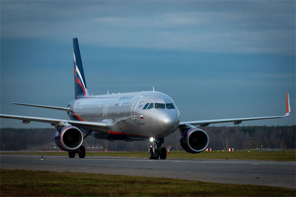 數(shù)十架中資公司飛機被扣俄羅斯，戰(zhàn)略咨詢怎么看？