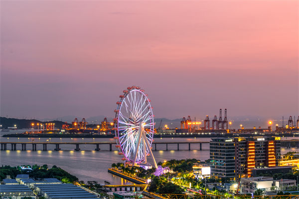 行業(yè)洗牌加速企業(yè)迷茫，深圳戰(zhàn)略咨詢公司能指明突圍方向嗎？
