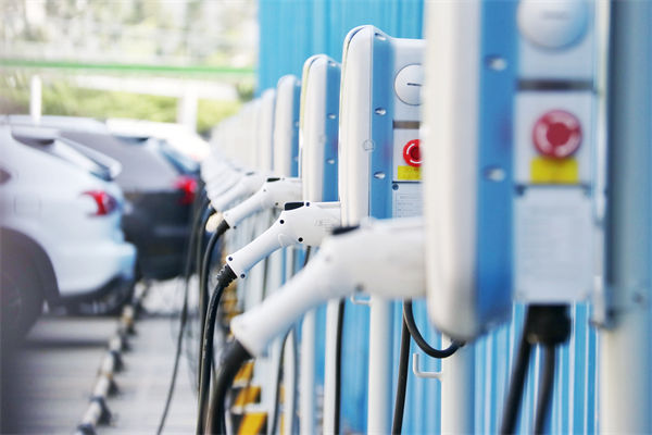 每5輛電動(dòng)汽車就有2個(gè)充電樁，精益生產(chǎn)管理怎么看？