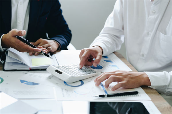 暑期檔電影票房破115億，預(yù)算管理咨詢怎么看？