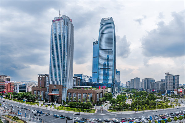 企業(yè)卡在增長(zhǎng)瓶頸管理老套，東莞管理咨詢(xún)能劈開(kāi)新路嗎？