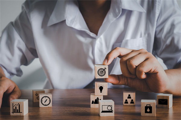 戰(zhàn)略目標(biāo)層層分解后，部門協(xié)同為何反成內(nèi)耗根源？